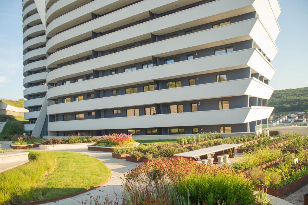 Wings Luxury Suites Cluj-Napoca Exterior photo